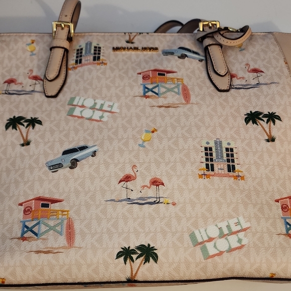 Michael Kors Gilly Large Drawstring Tote And Wallet. Hotel Kors Limited Edition - Picture 12 of 15